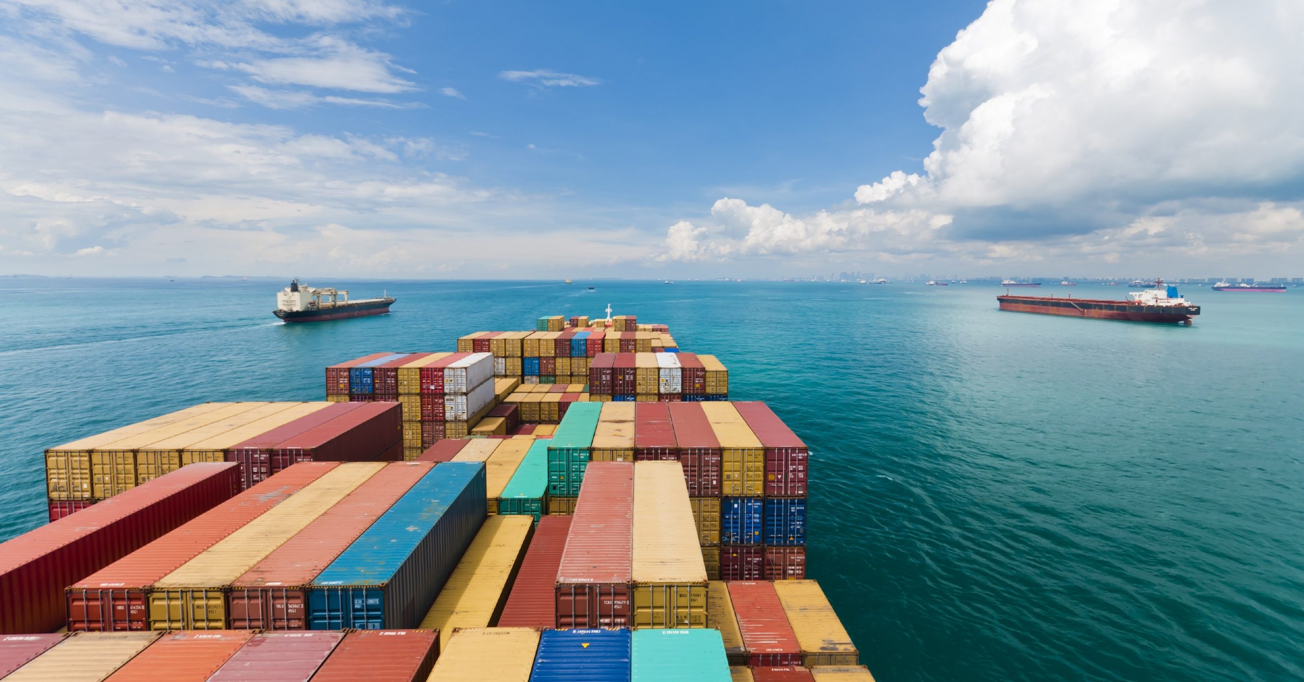Почему для доставки из Китая не хватает контейнеров?